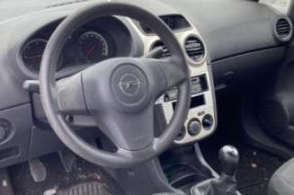 Custode arriere gauche OPEL CORSA D