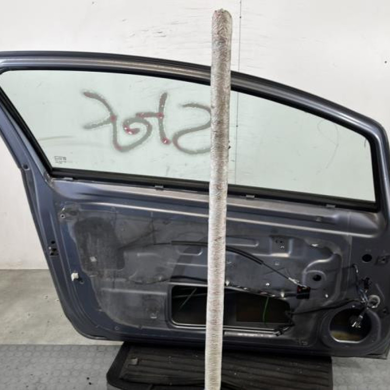 Porte avant gauche OPEL CORSA D Photo n°7