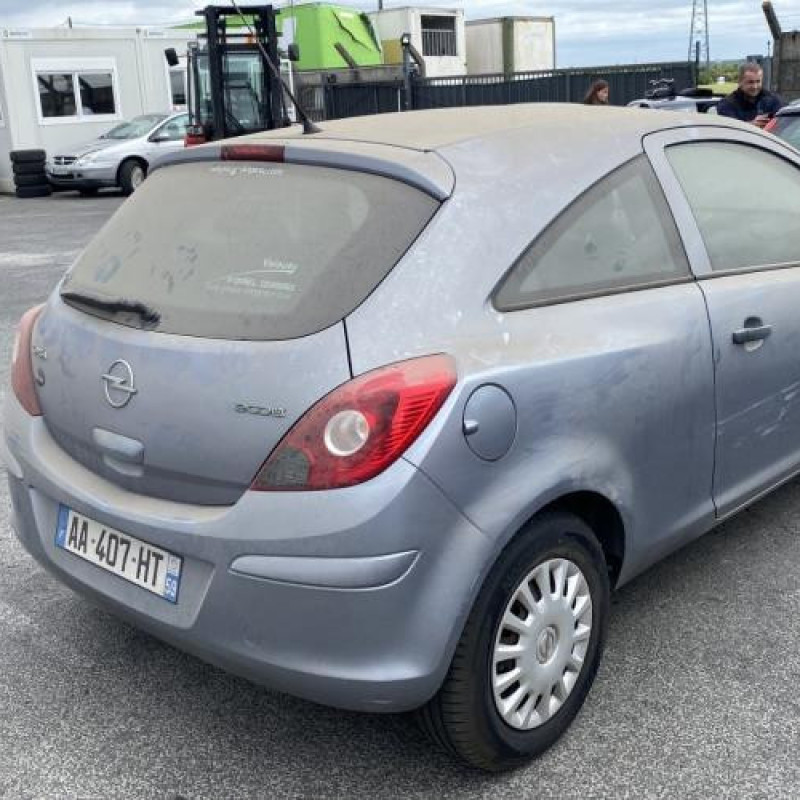 Porte avant gauche OPEL CORSA D Photo n°10