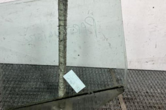 Vitre arriere droit VOLKSWAGEN GOLF 4