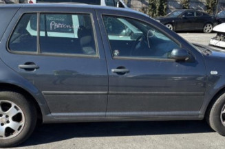 Vitre arriere droit VOLKSWAGEN GOLF 4
