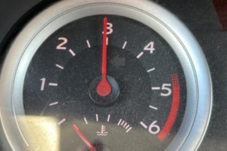 Pare boue avant droit RENAULT CLIO 3