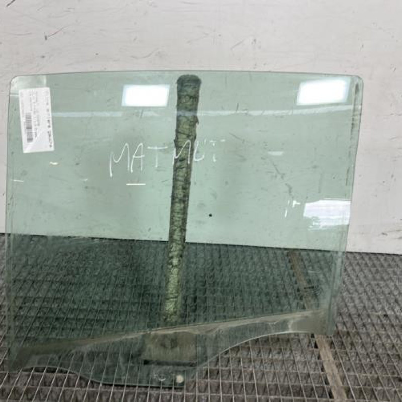 Vitre arriere gauche RENAULT CLIO 3 Photo n°1