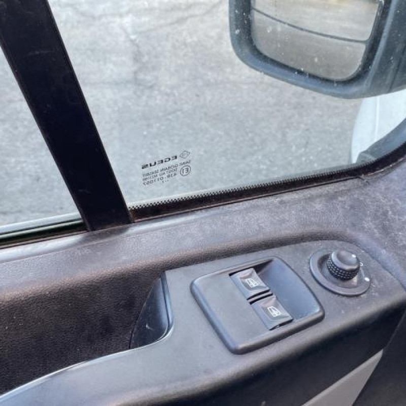 Boite de vitesses RENAULT TRAFIC 3 COURT Photo n°20