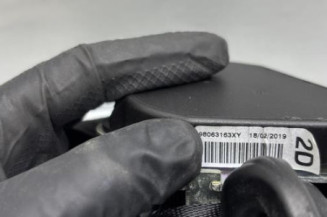 Ceinture arriere droit PEUGEOT 208 1