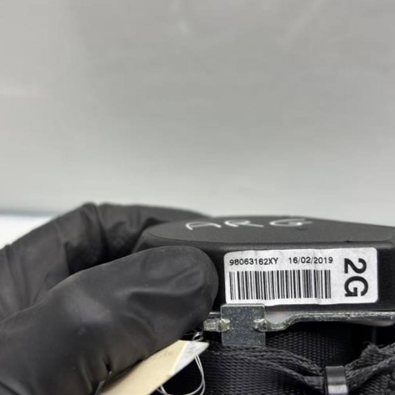 Ceinture arriere gauche PEUGEOT 208 1 Photo n°3