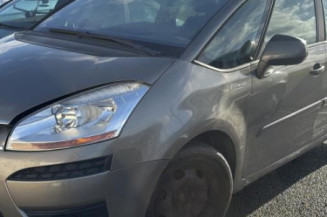 Reservoir essence CITROEN C4 PICASSO 1 Photo n°1