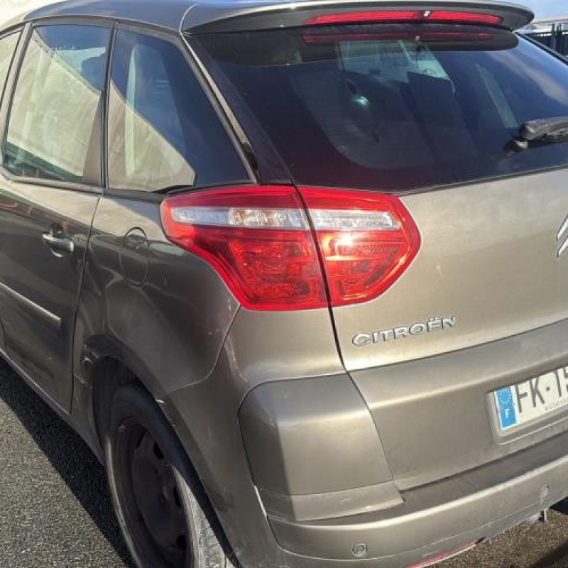 Reservoir essence CITROEN C4 PICASSO 1 Photo n°7