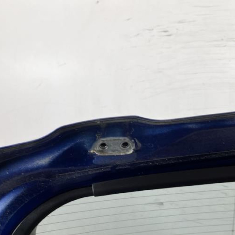 Malle/Hayon arriere MAZDA 3 1 Photo n°6