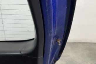 Malle/Hayon arriere MAZDA 3 1