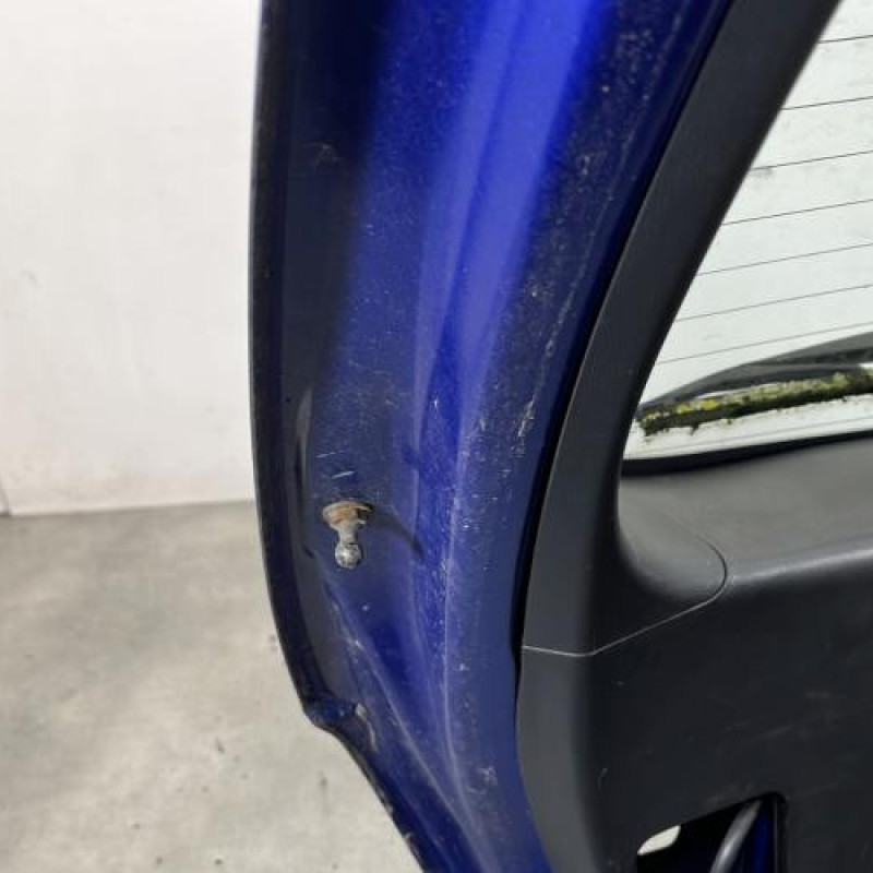 Malle/Hayon arriere MAZDA 3 1 Photo n°9