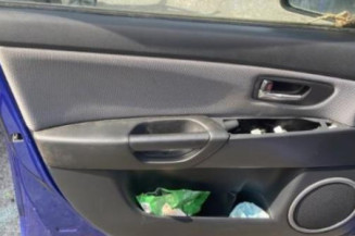 Malle/Hayon arriere MAZDA 3 1