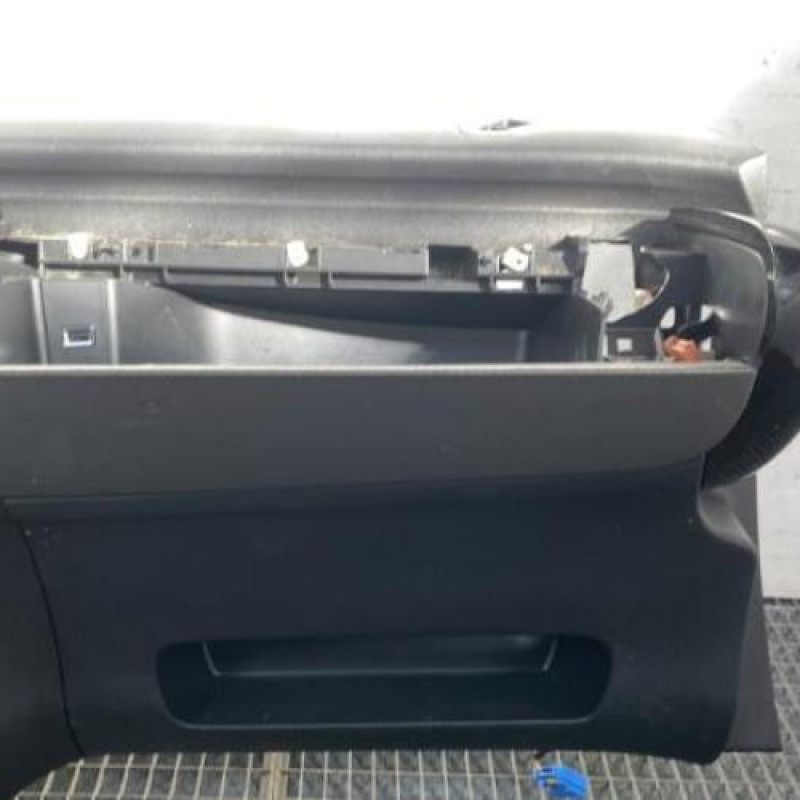 Planche de bord complete CITROEN C4 CACTUS Photo n°6