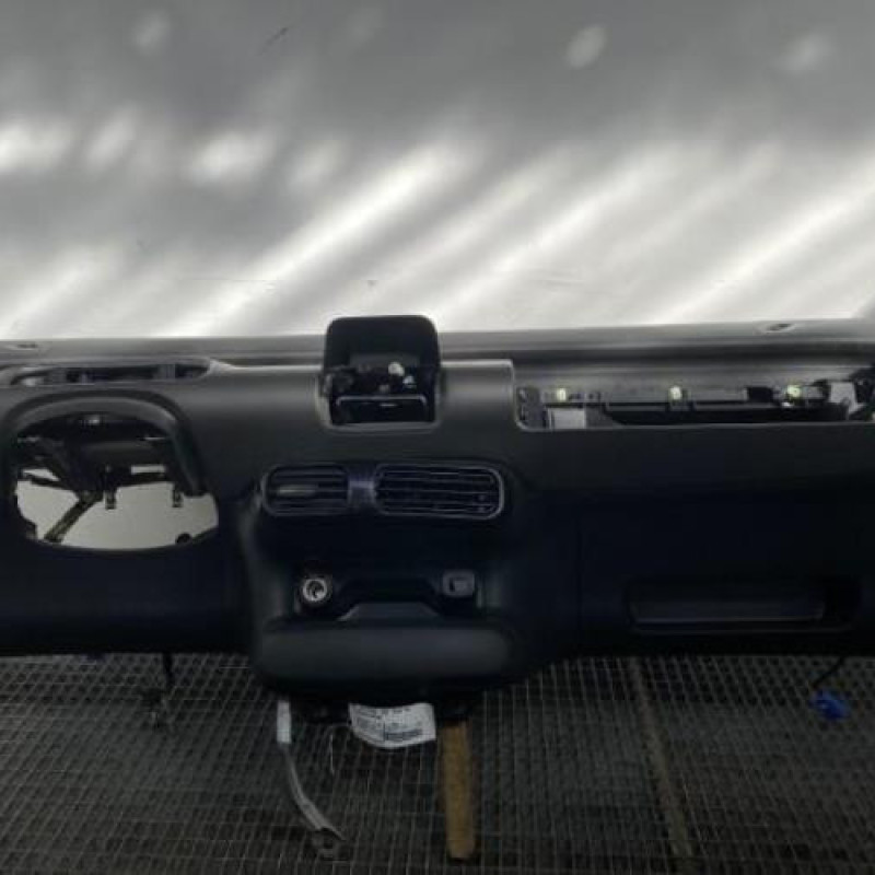 Planche de bord complete CITROEN C4 CACTUS Photo n°8