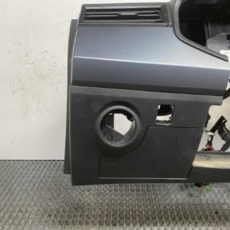 Planche de bord complete SEAT ARONA Photo n°8