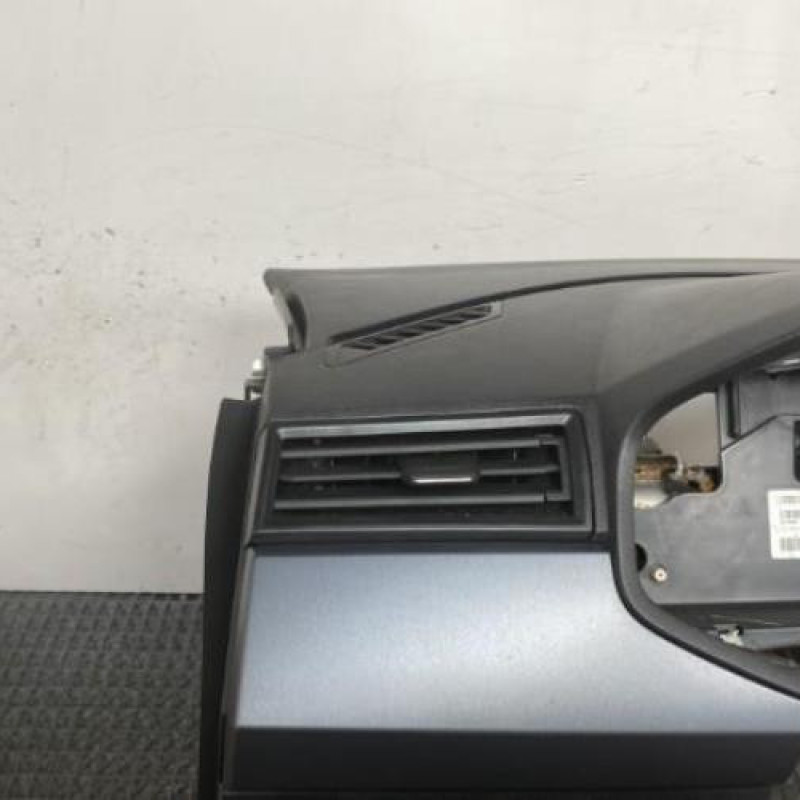 Planche de bord complete SEAT ARONA Photo n°9