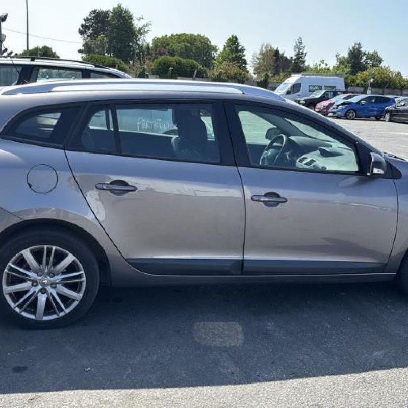 Demarreur RENAULT MEGANE 3 Photo n°11