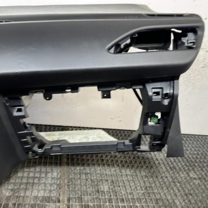 Planche de bord complete PEUGEOT 208 1 Photo n°3