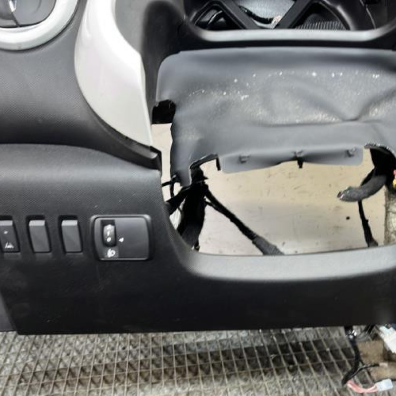 Planche de bord complete RENAULT TWINGO 3 Photo n°3