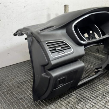 Planche de bord complete RENAULT MEGANE 4
