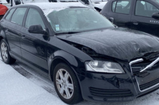 AUDI A3 2 SPORTBACK PHASE 2 1.6i - 8V