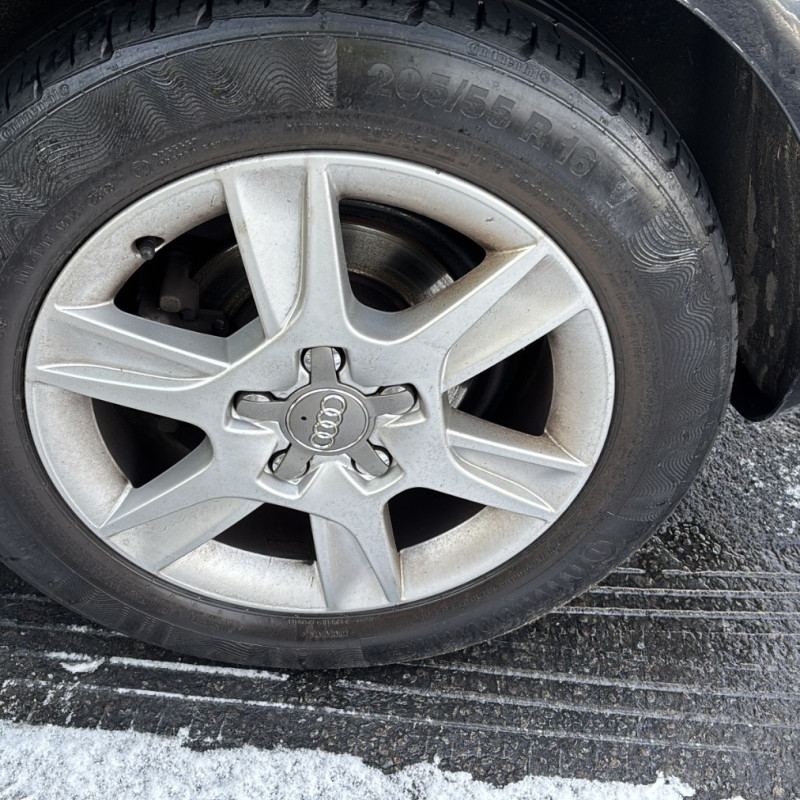 AUDI A3 2 SPORTBACK PHASE 2 1.6i - 8V Photo n°24