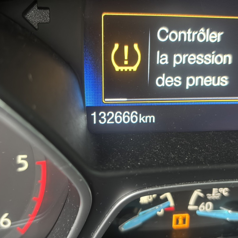 FORD FOCUS 3 PHASE 2 1.5 TDCI - 8V TURBO Photo n°17