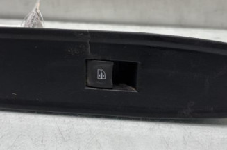 Interrupteur de leve vitre avant droit NISSAN TOWNSTAR Photo n°1