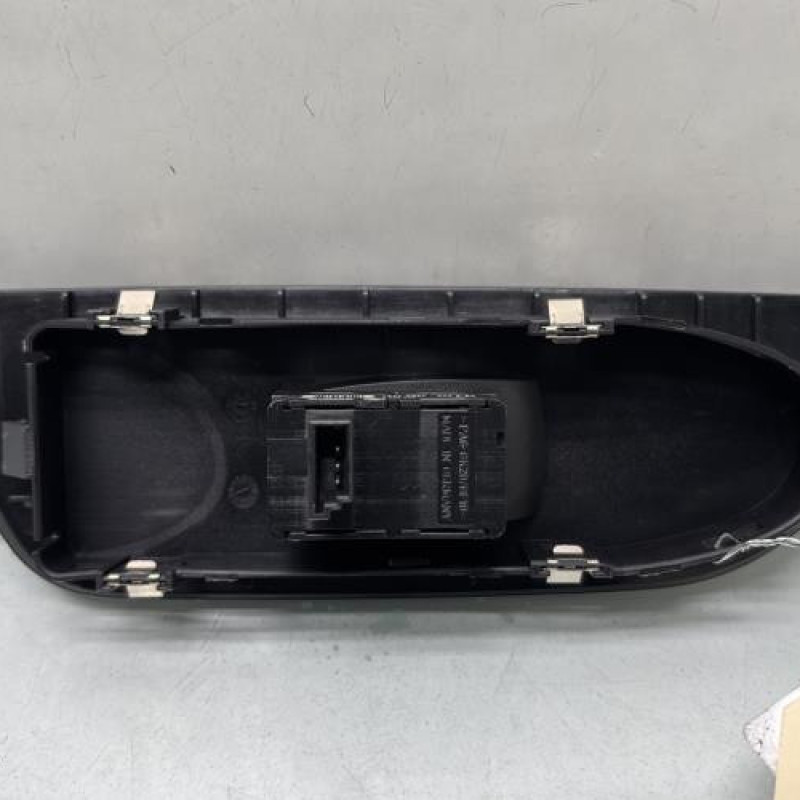 Interrupteur de leve vitre arriere droit BMW X1 E84 Photo n°2