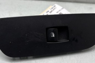 Interrupteur de leve vitre arriere gauche BMW X1 E84 Photo n°1