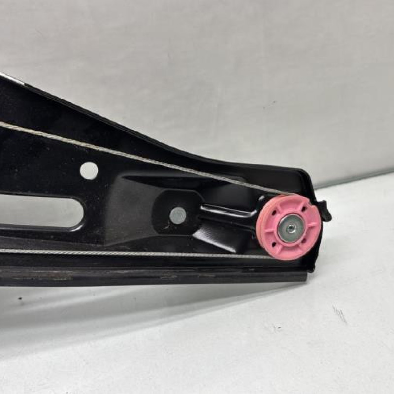 Leve vitre electrique arriere gauche BMW X1 E84 Photo n°3