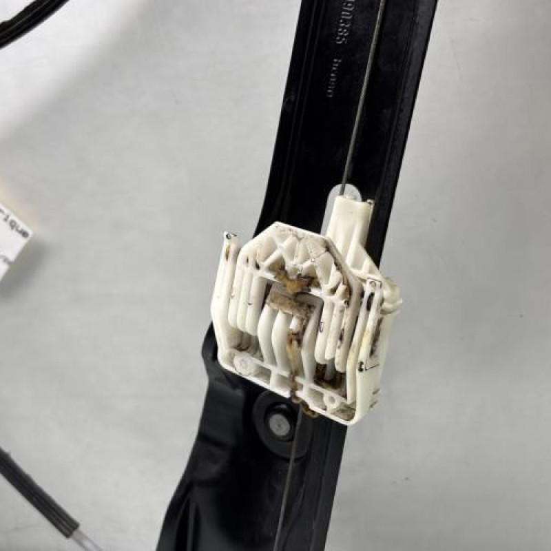 Leve vitre electrique avant gauche BMW X1 E84 Photo n°2