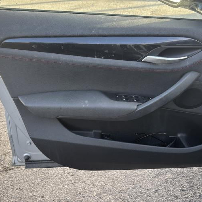 Leve vitre electrique avant gauche BMW X1 E84 Photo n°16