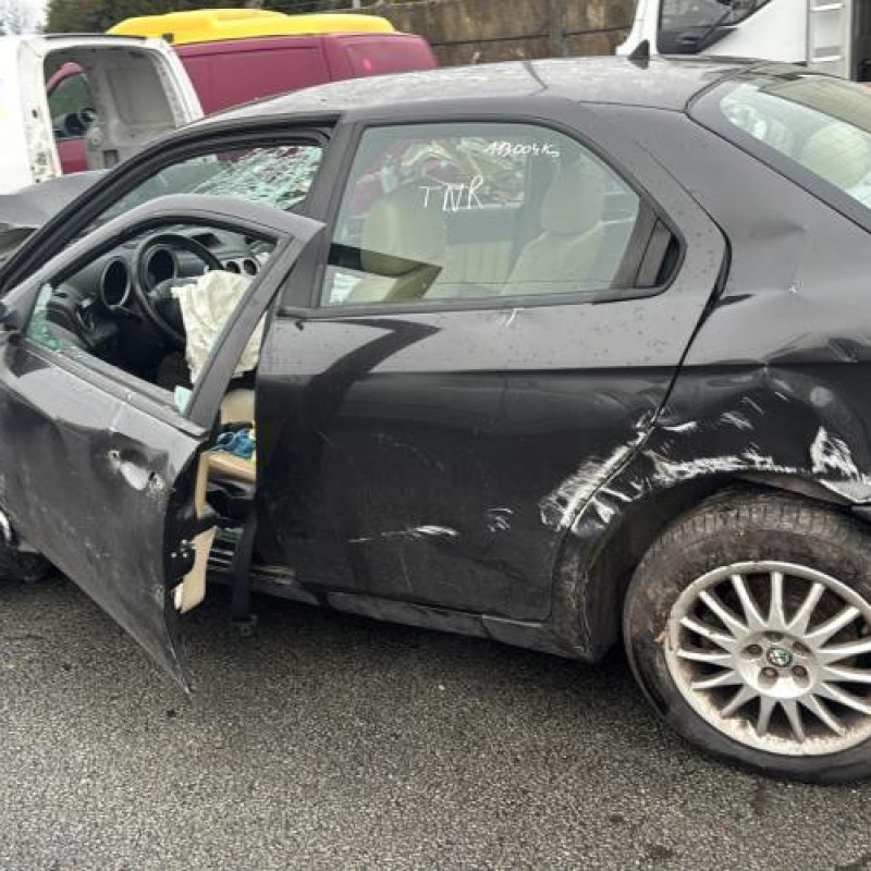 Feu arriere secondaire gauche (feux) ALFA ROMEO 156 Photo n°12