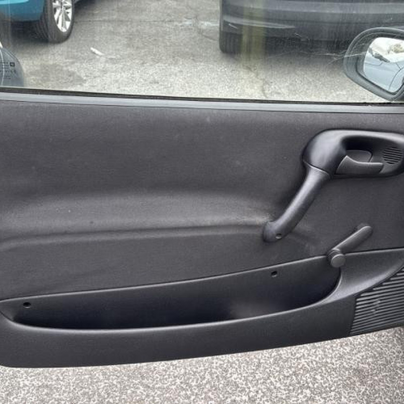 Feu arriere principal droit (feux) OPEL CORSA B Photo n°12