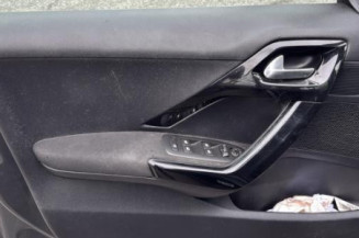 Catalyseur (echappement) PEUGEOT 208 1