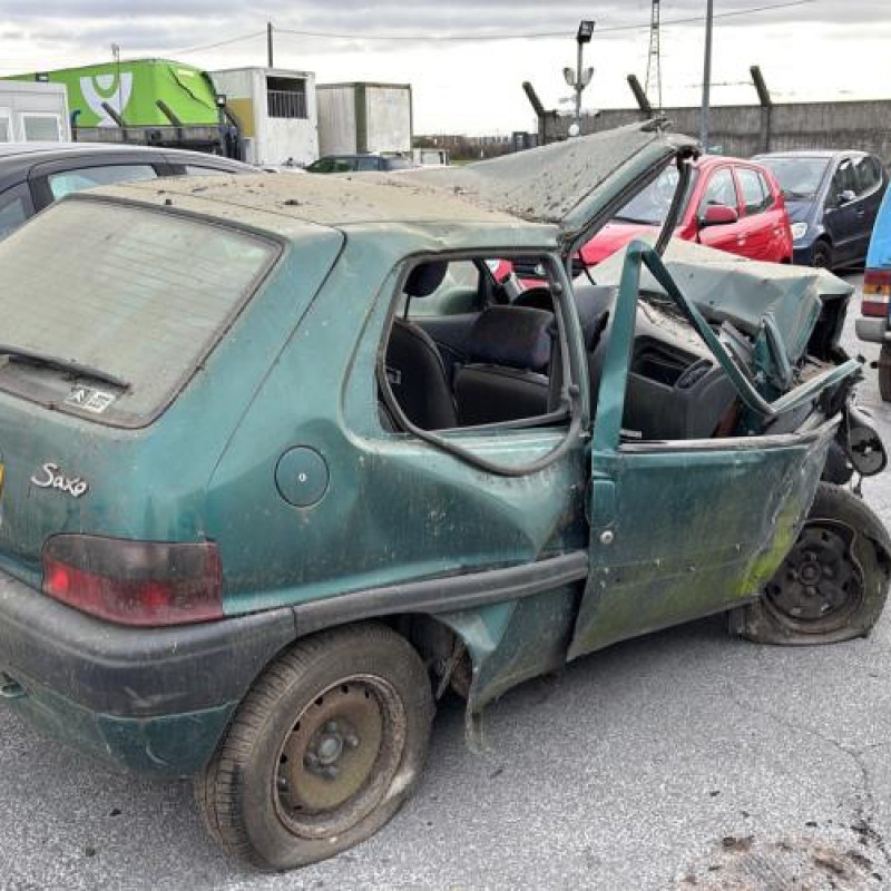 Feu arriere principal gauche (feux) CITROEN SAXO Photo n°3