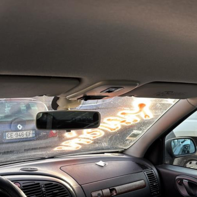 Leve vitre electrique avant gauche CITROEN XSARA Photo n°16