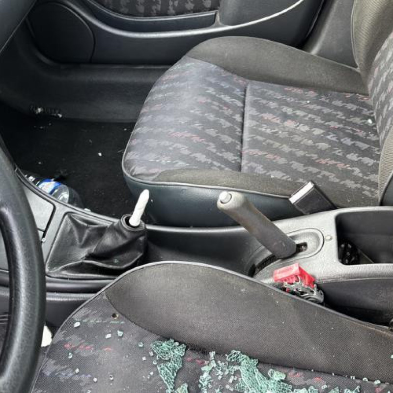 Leve vitre electrique avant gauche CITROEN XSARA Photo n°18