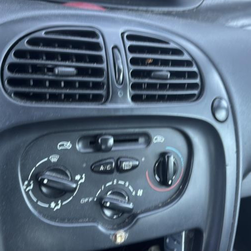 Compteur CITROEN XSARA PICASSO Photo n°17