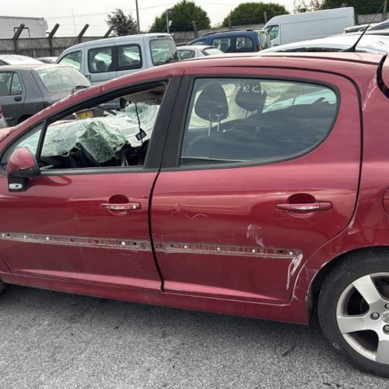 Moteur PEUGEOT 207 Photo n°9