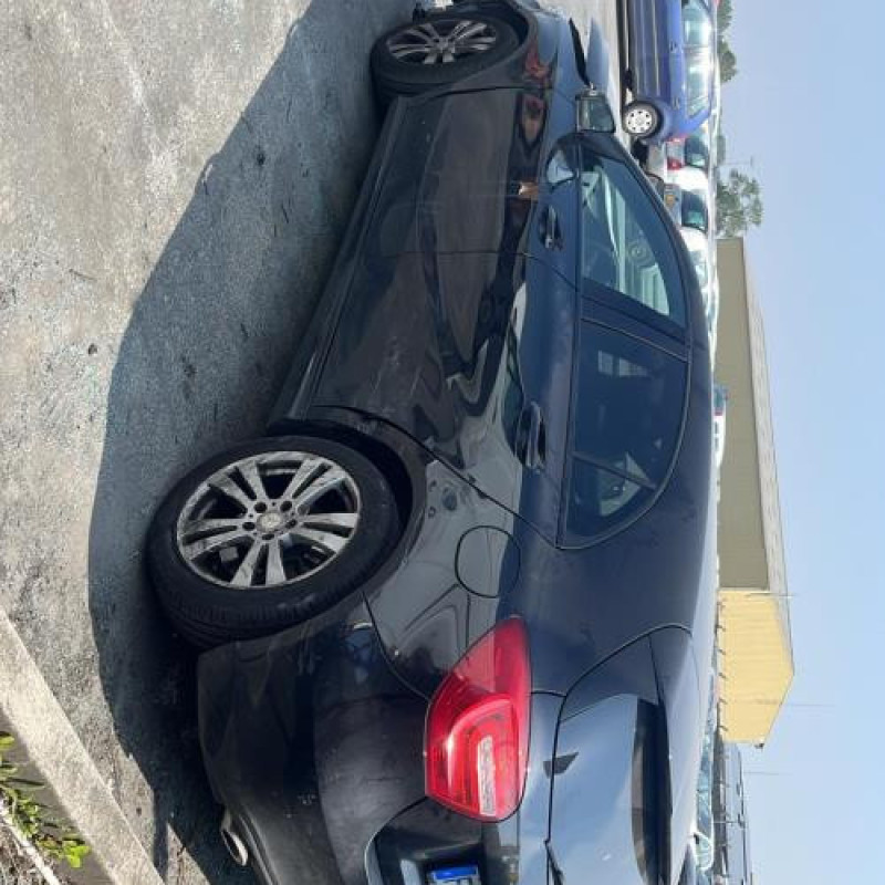 Cremaillere assistee MERCEDES CLASSE A 176 Photo n°8