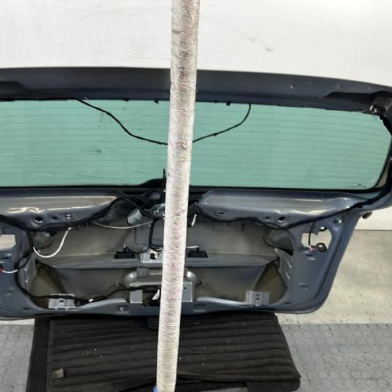 Malle/Hayon arriere VOLKSWAGEN PASSAT 6 Photo n°6