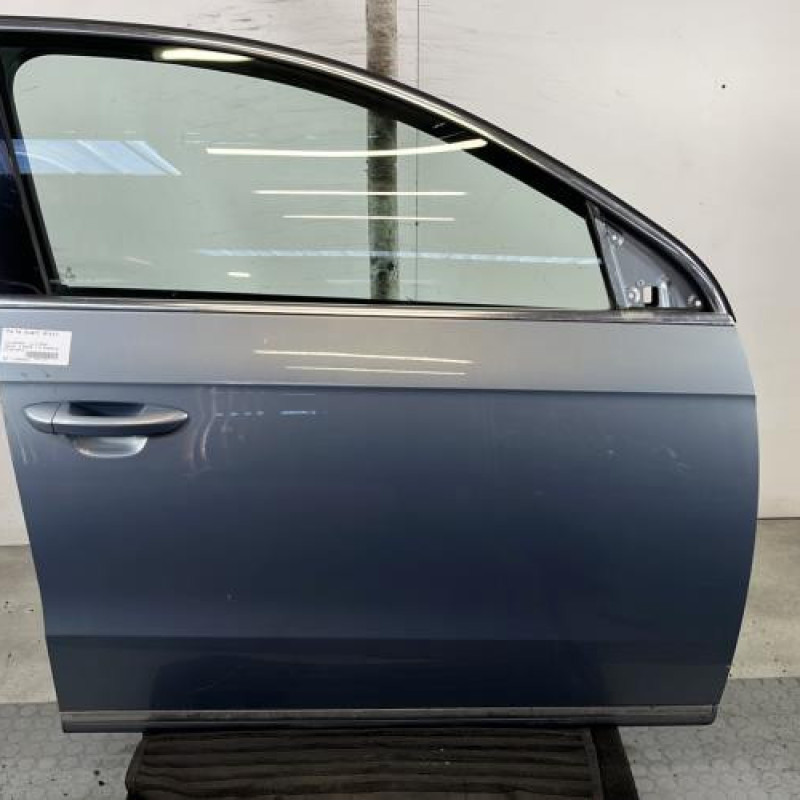 Porte avant droit VOLKSWAGEN PASSAT 6 Photo n°1