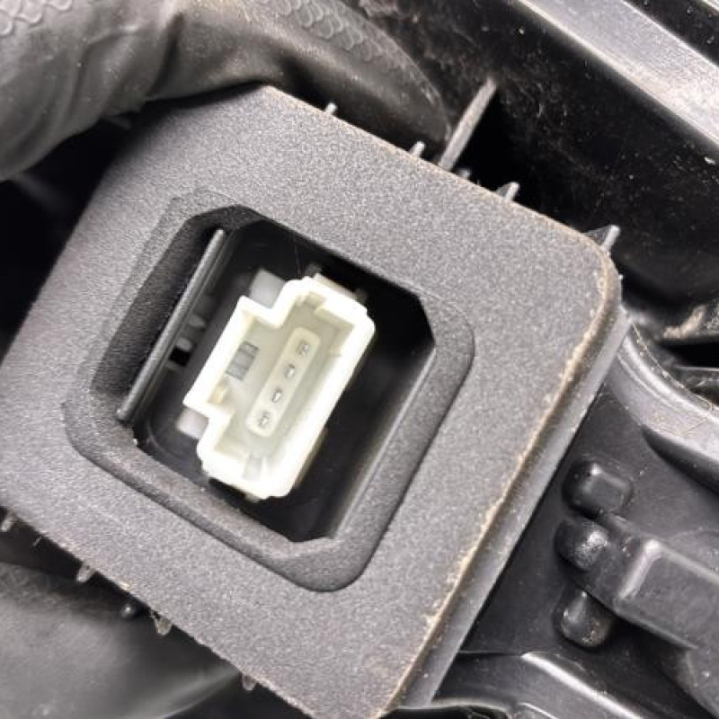 Feu arriere principal droit (feux) RENAULT GRAND SCENIC 3 Photo n°3