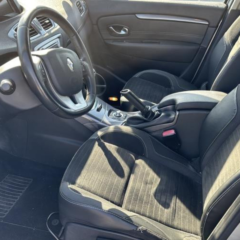 Feu arriere principal gauche (feux) RENAULT GRAND SCENIC 3 Photo n°8