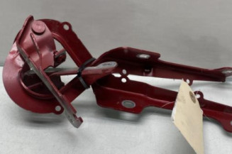 Charniere de capot PEUGEOT 2008 1
