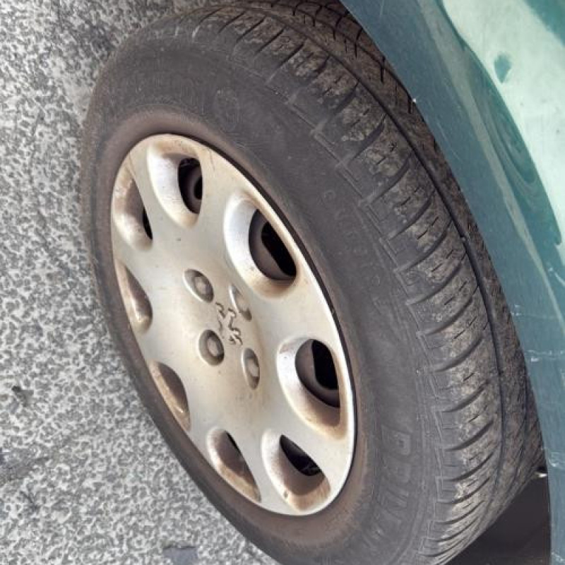 Aile avant droit PEUGEOT 307 Photo n°13