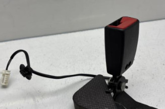 Attache ceinture arriere gauche PEUGEOT 308 2 Photo n°1