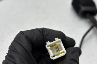 Attache ceinture avant droit PEUGEOT 308 2